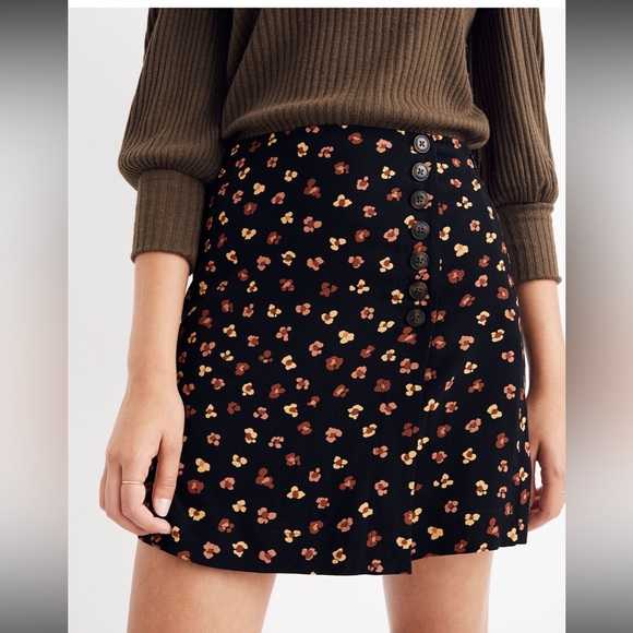 Madewell Side-Button A-Line Mini Skirt in Feline Floral Size 4 - Picture 2 of 8